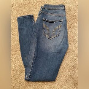 Hollister Ultra High Rise Super Skinny Soft Strech